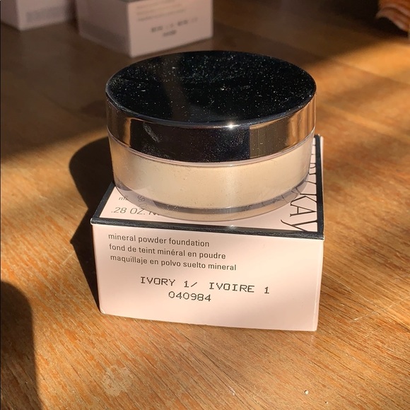 mary kay mineral powder foundation - Picture 6 of 7